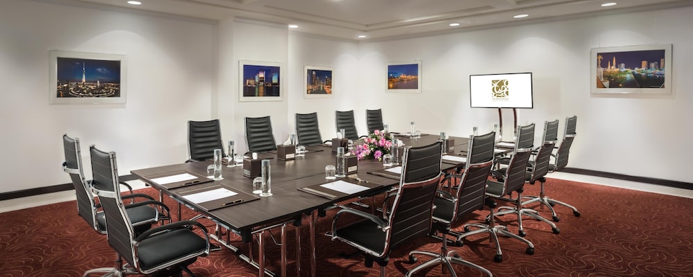 Bahi Ajman Palace Hotel 59/73