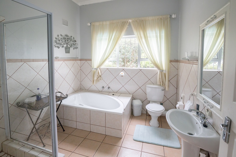 Hillton Manor Guest House 49/50