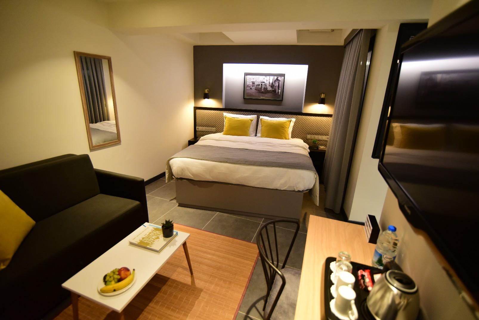Basement, Double Bed