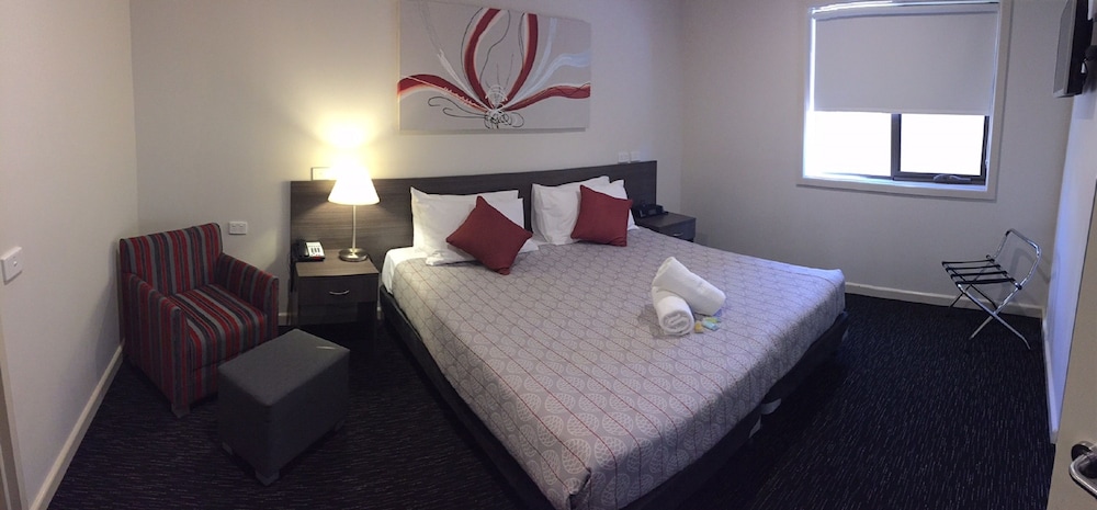 2 BEDROOMS, EXECUTIVE, APARTMENT