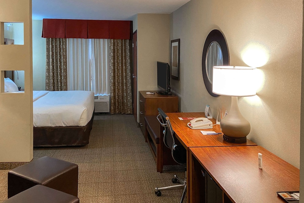 Comfort Suites Gallup East Route 66 and I-40 40/42