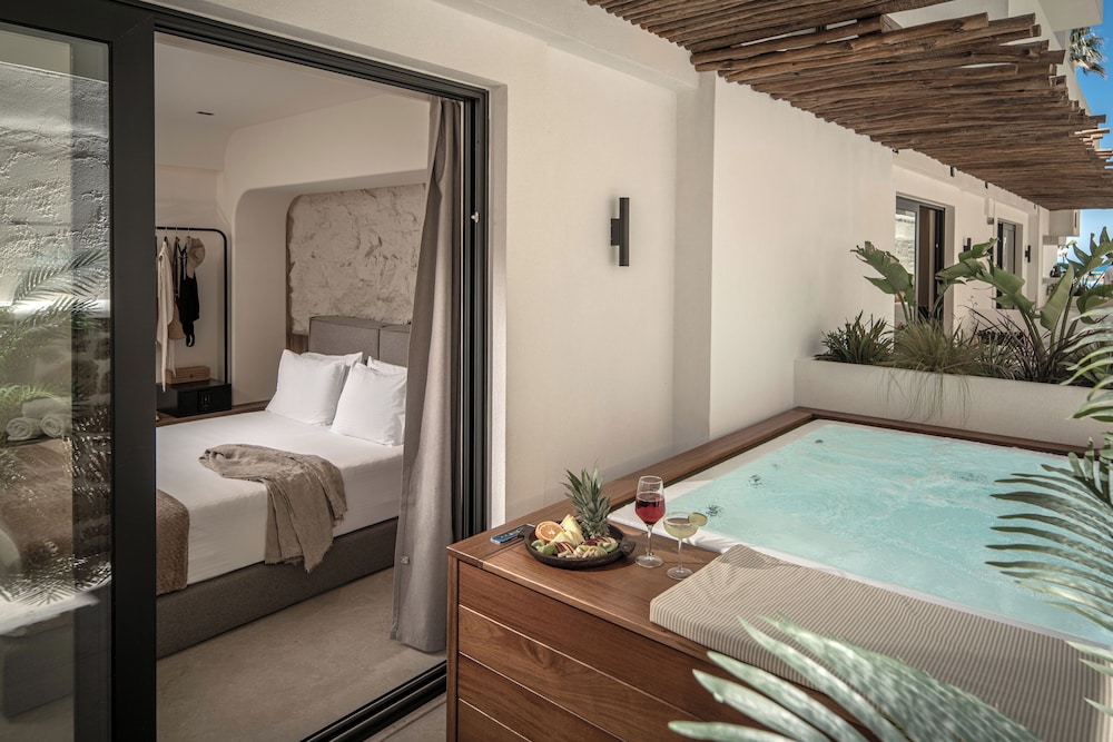 Soleil Rooms & Suites 30/42