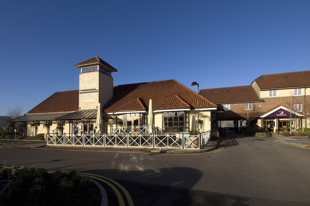 Premier Inn Swindon West 44/53