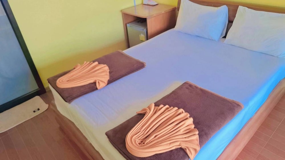 PHI PHI SAND SEA VIEW RESORT 28/57
