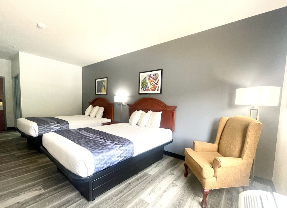 Grand Vista Hotel and Suites 29/61