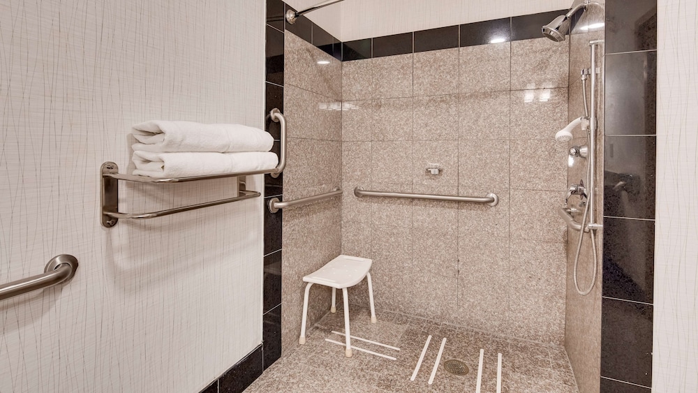 Best Western Plus Belle Meade Inn and Suites 11/30