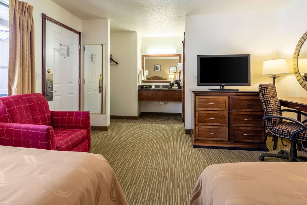 Quality Inn Keystone near Mount Rushmore 26/47
