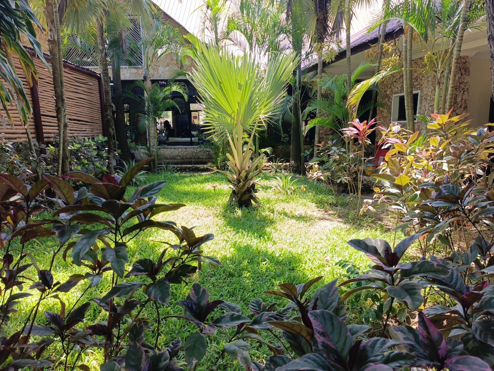 Serene Beach Resort 72/76