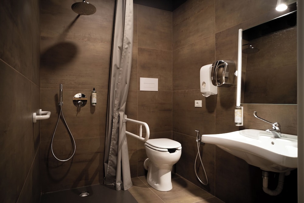 Hostelo Luxury Hostel 58/64