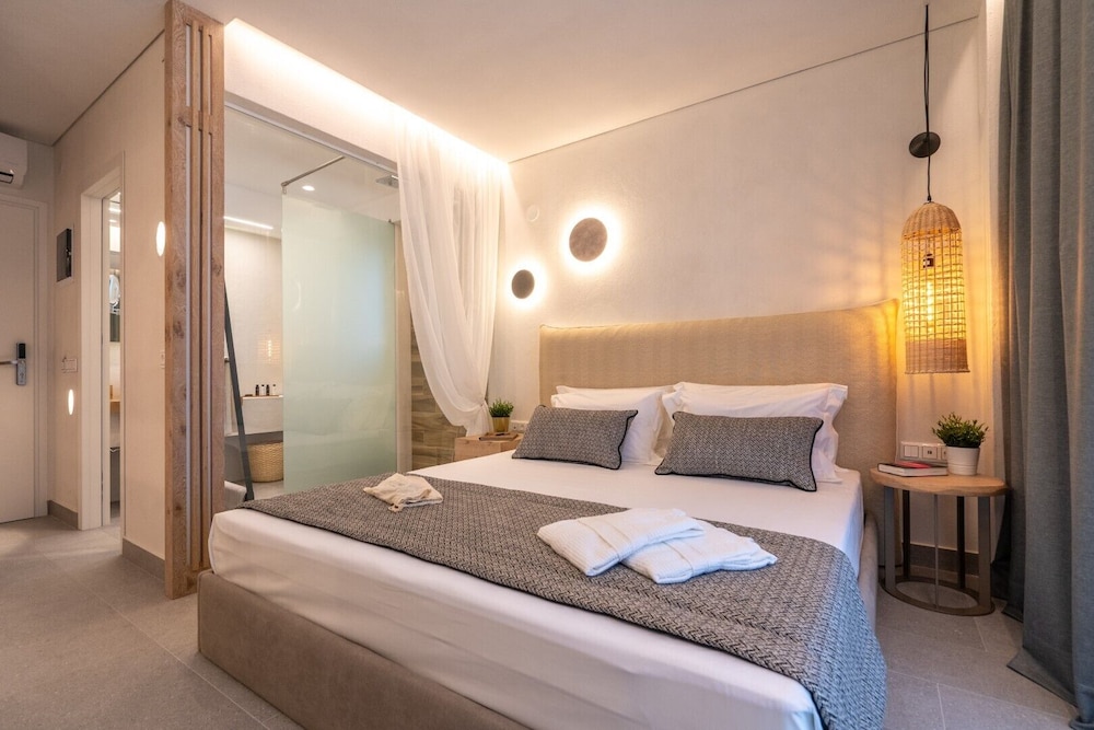 Mirablue Deluxe Residences 9/50