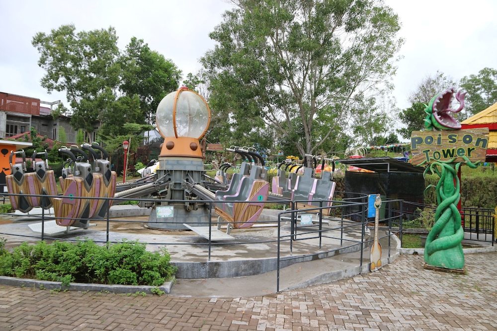Aston Tanjung Pinang Hotel and Conference Center 52/56