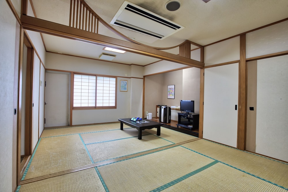 Okinawa Hotel 43/71