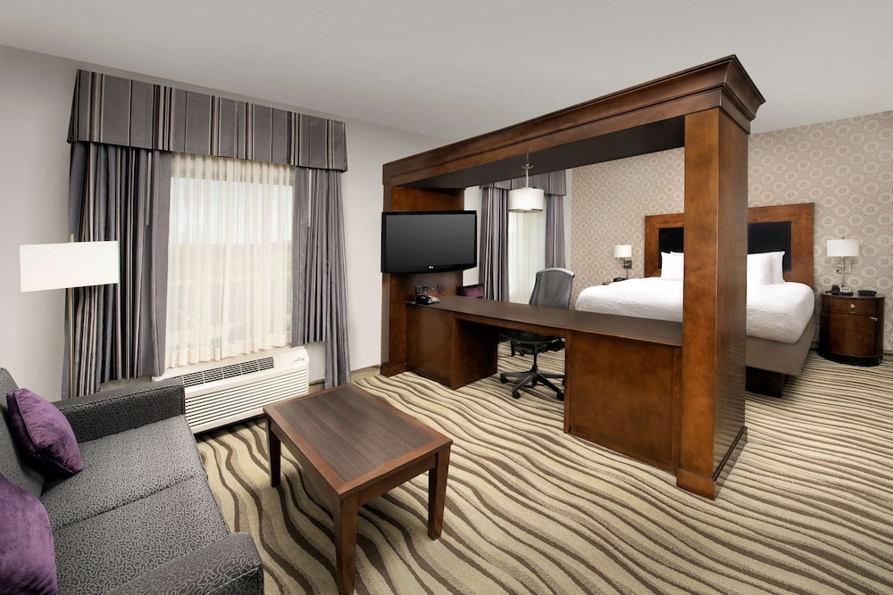Hampton Inn and Suites Tupelo Barnes Crossing 40/50