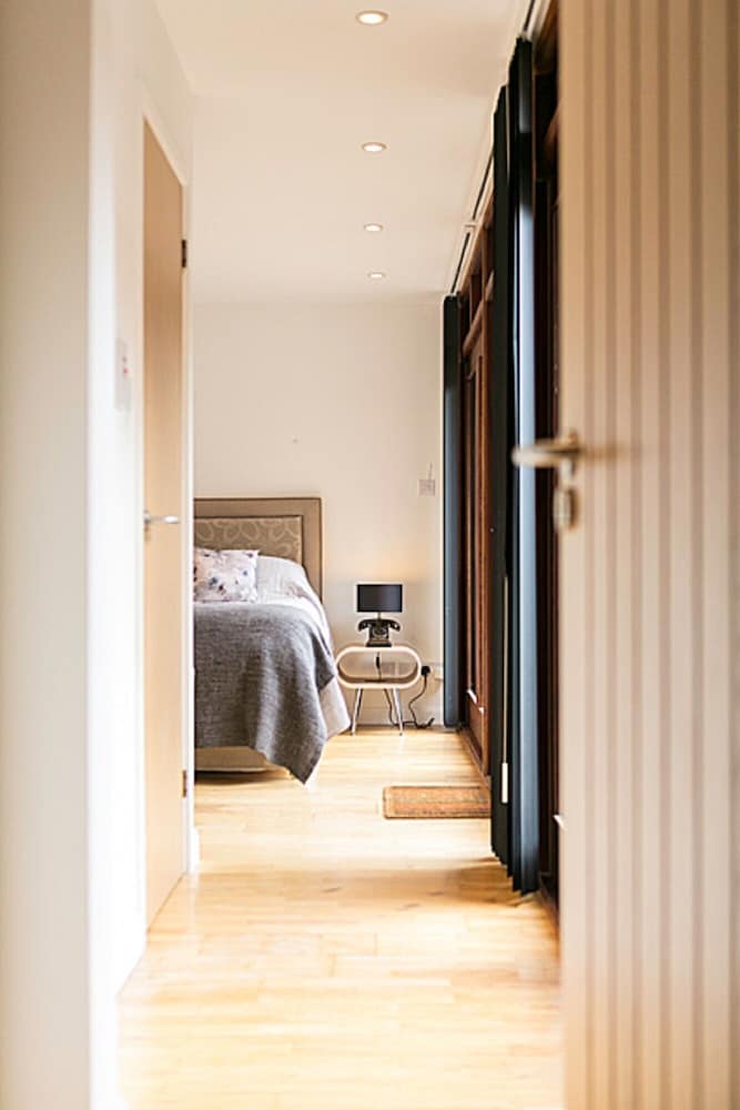Cedar House At The Old Fire Station 28/48