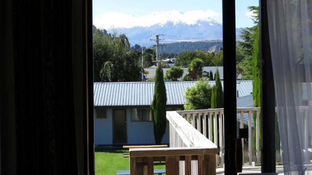 OHAKUNE COURT MOTEL 4/71