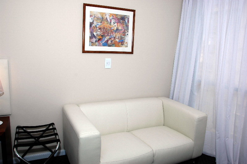 PALM BEACH PLAZA HOTEL 33/39