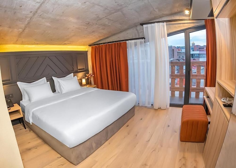 Sandali Metekhi Boutique hotel 18/50