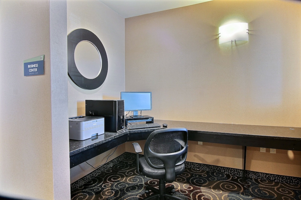 Cobblestone Hotel & Suites - Beulah 54/62
