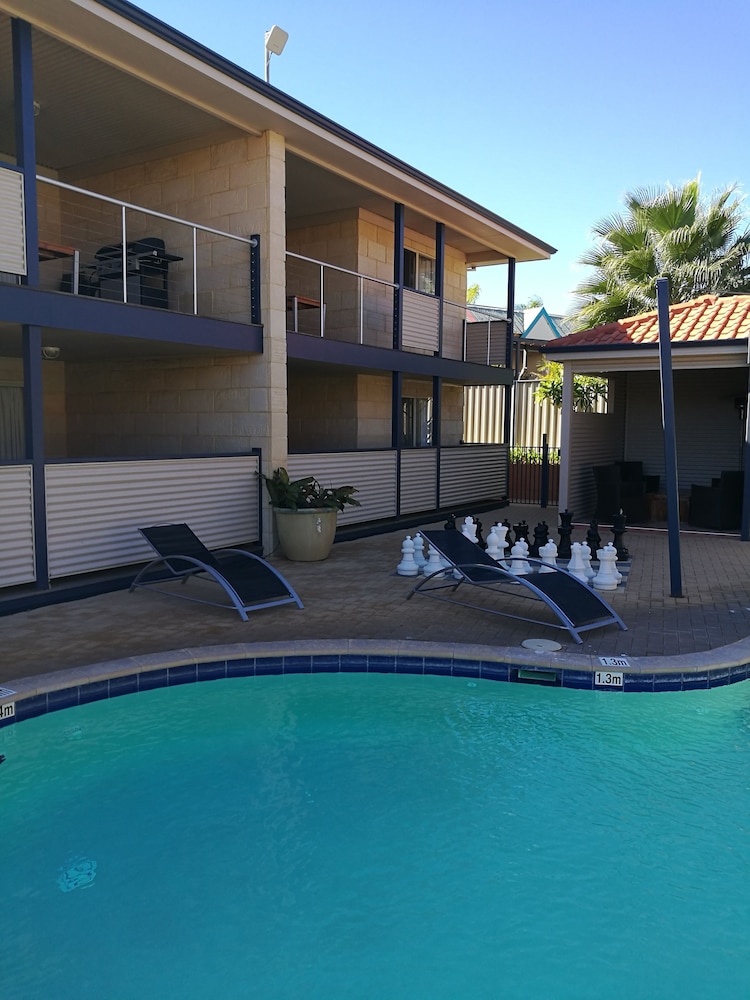 KALBARRI EDGE RESORT 5/70