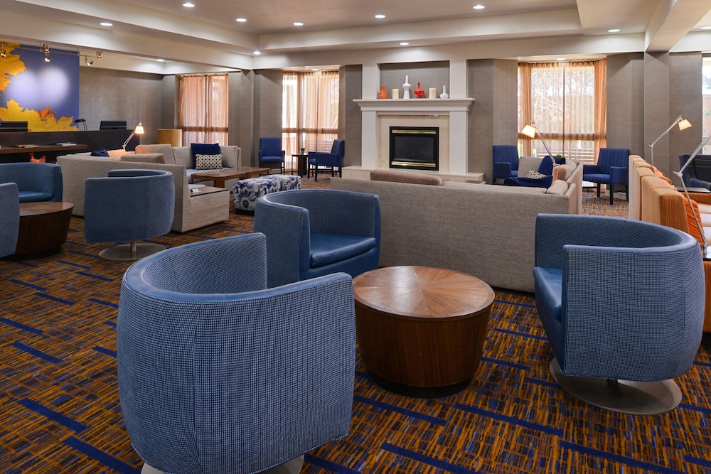 Country Inn & Suites by Radisson, Brown Deer - Milwaukee North 64/65