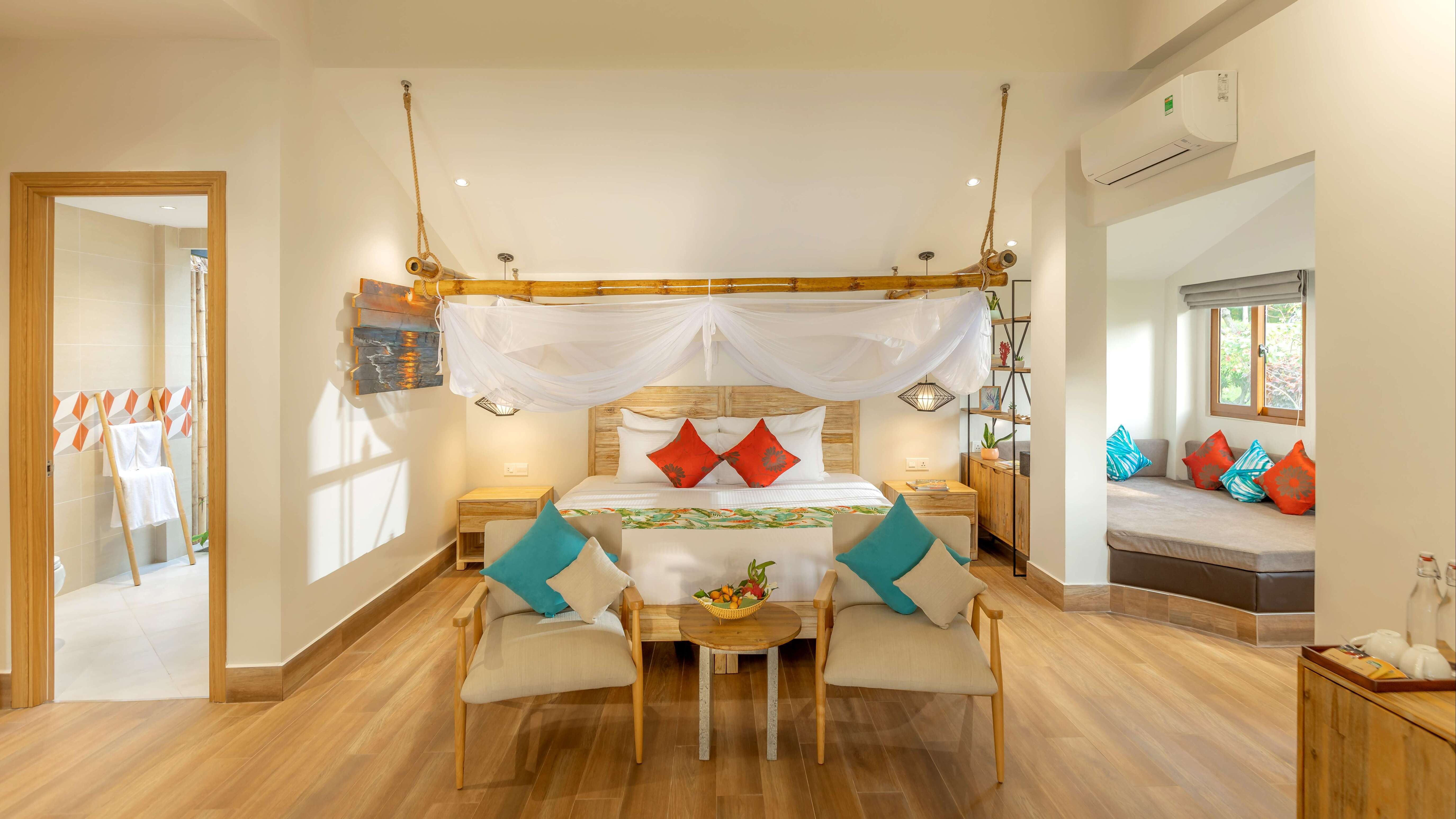 Bungalow, Beach Front
