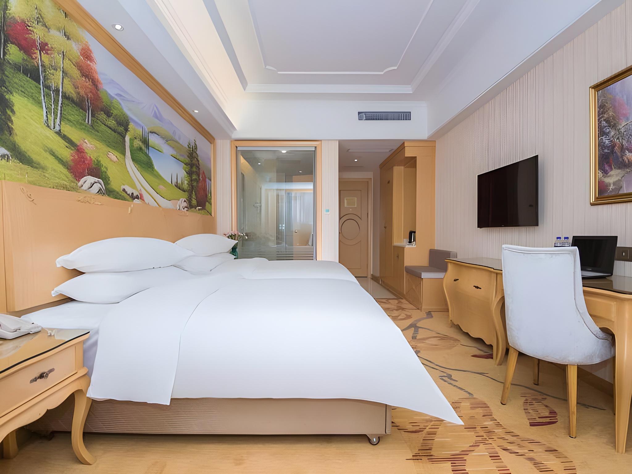 Vienna International Hotel (Huanggang Dongmen Road) 13/37