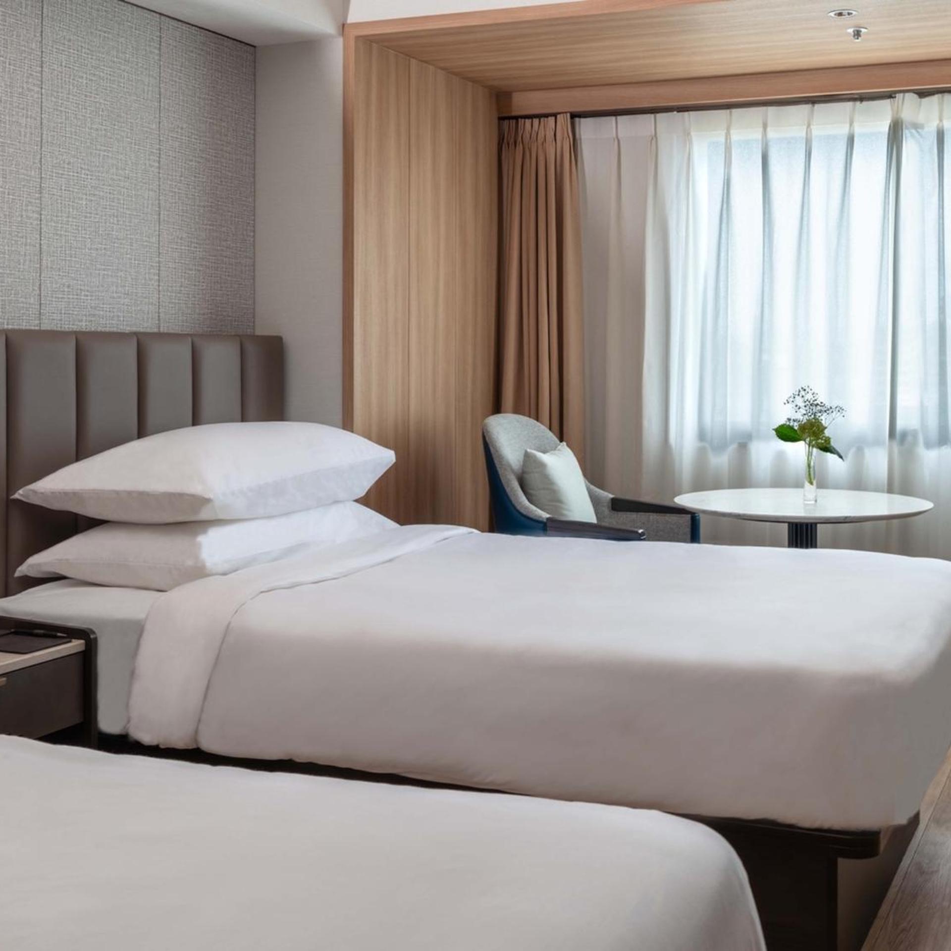 Standard, Twin Beds