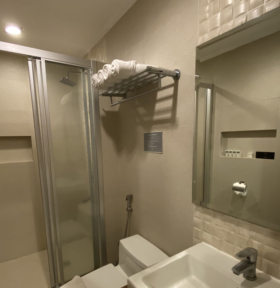 Lakeview Suites 31/68