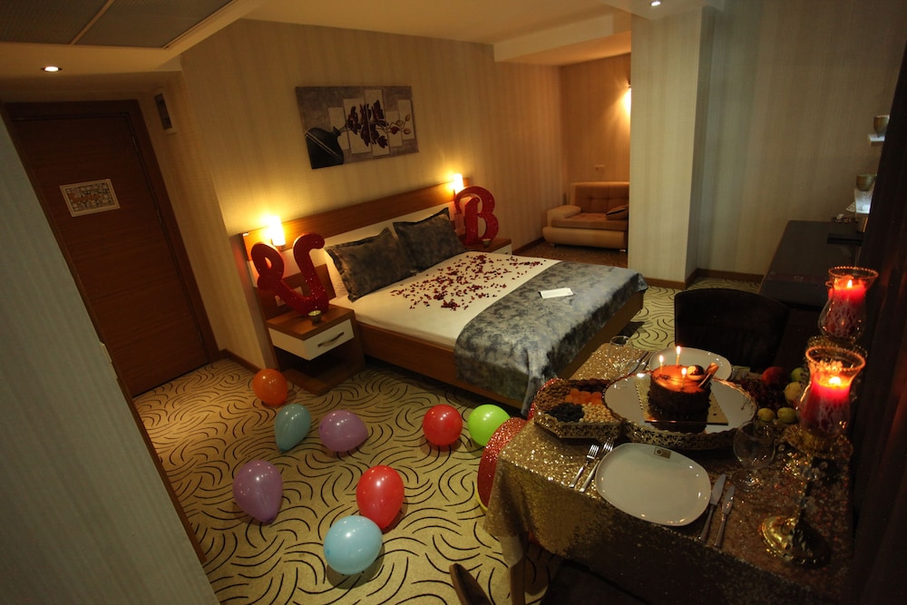 Dies Hotel 44/62