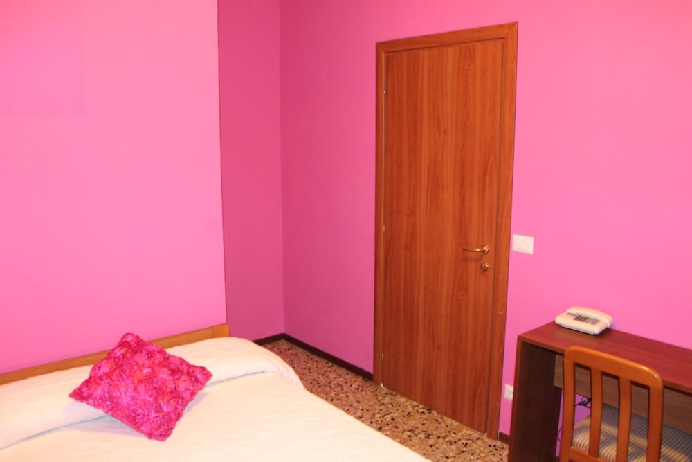 ALBERGO PARADISO 6/39