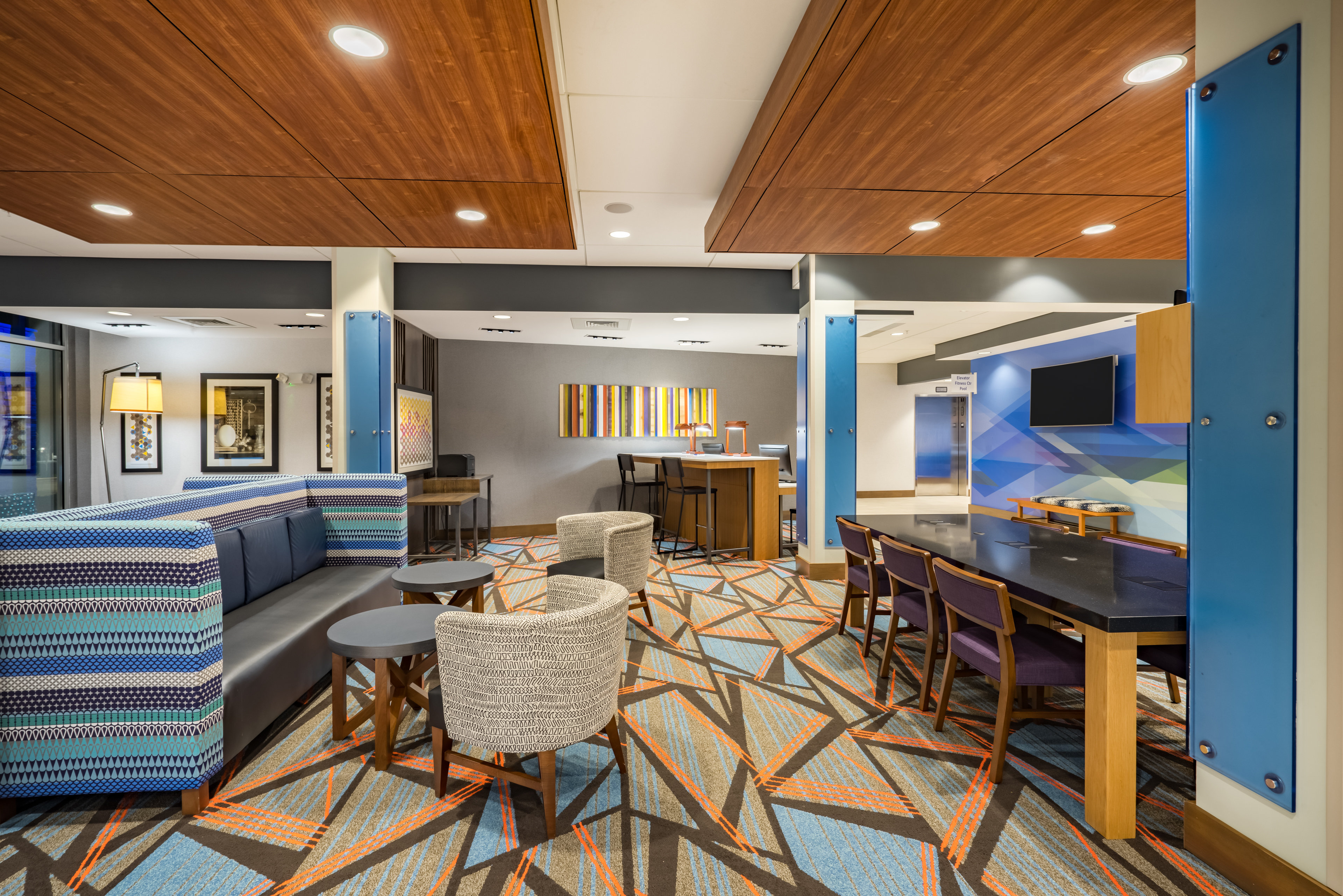 Holiday Inn Express Suites Greenville Se Simpsonville 48/63