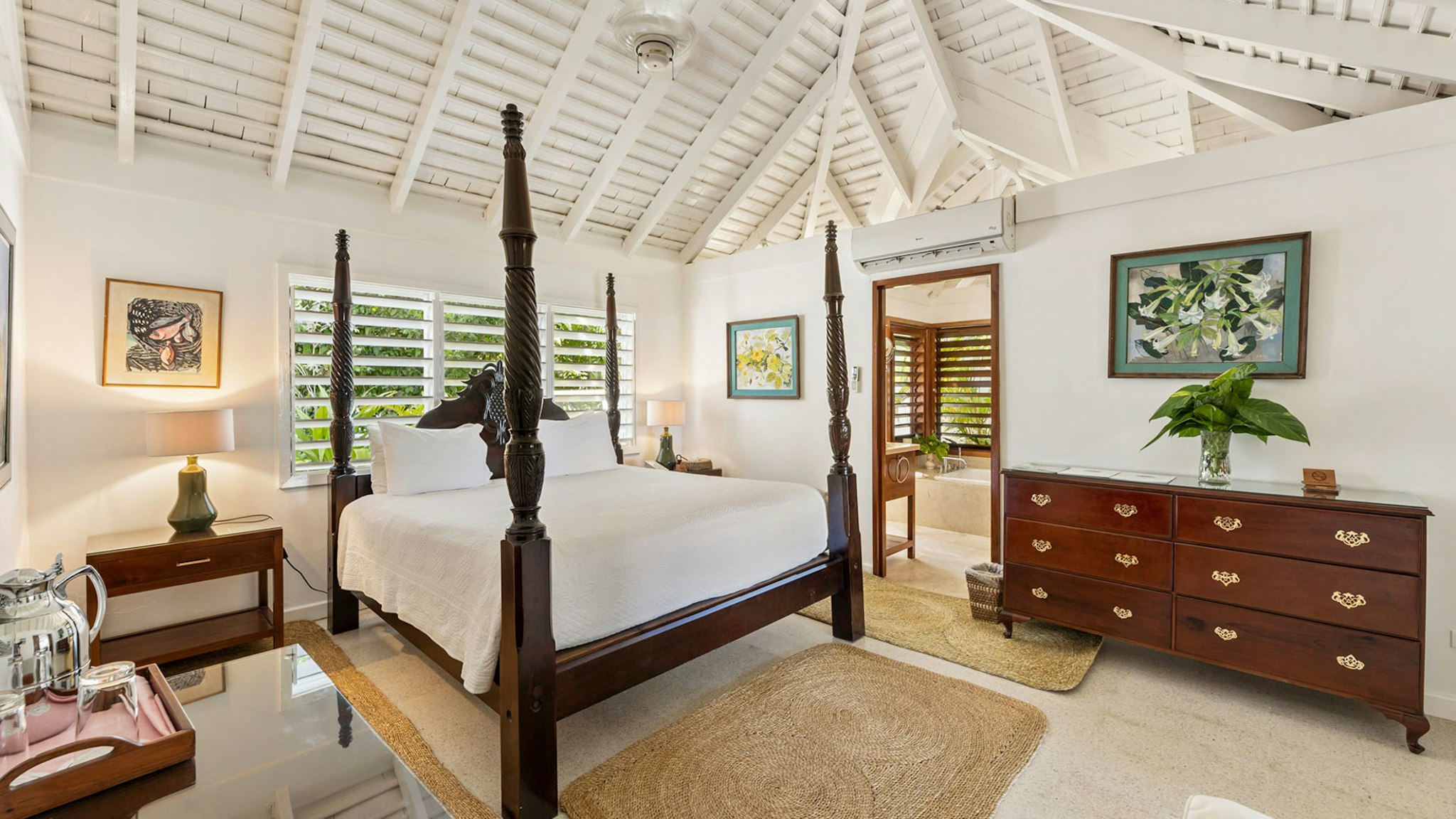 Round Hill Hotel and Villas 3/9