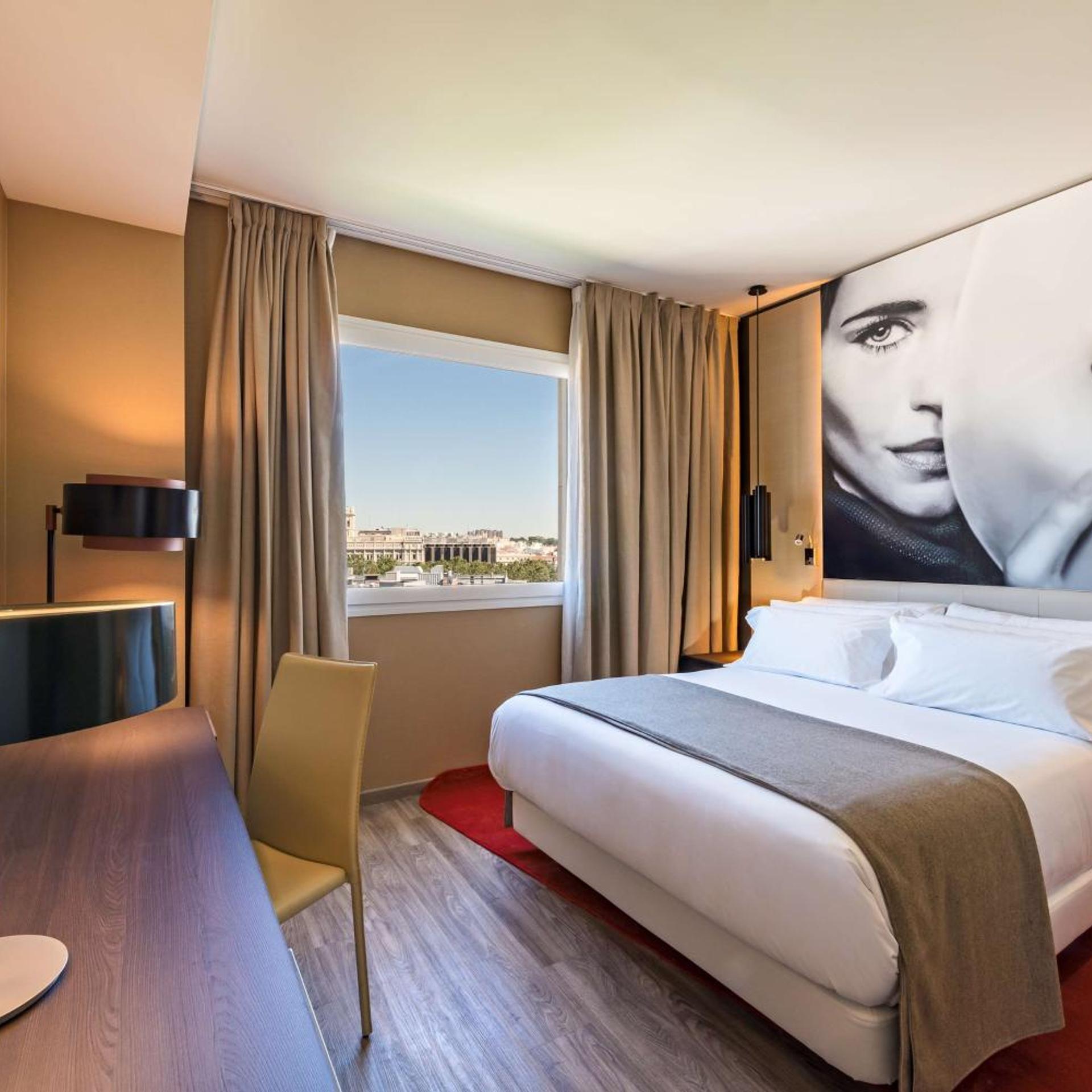 Premium, Double or Twin Bed, with View