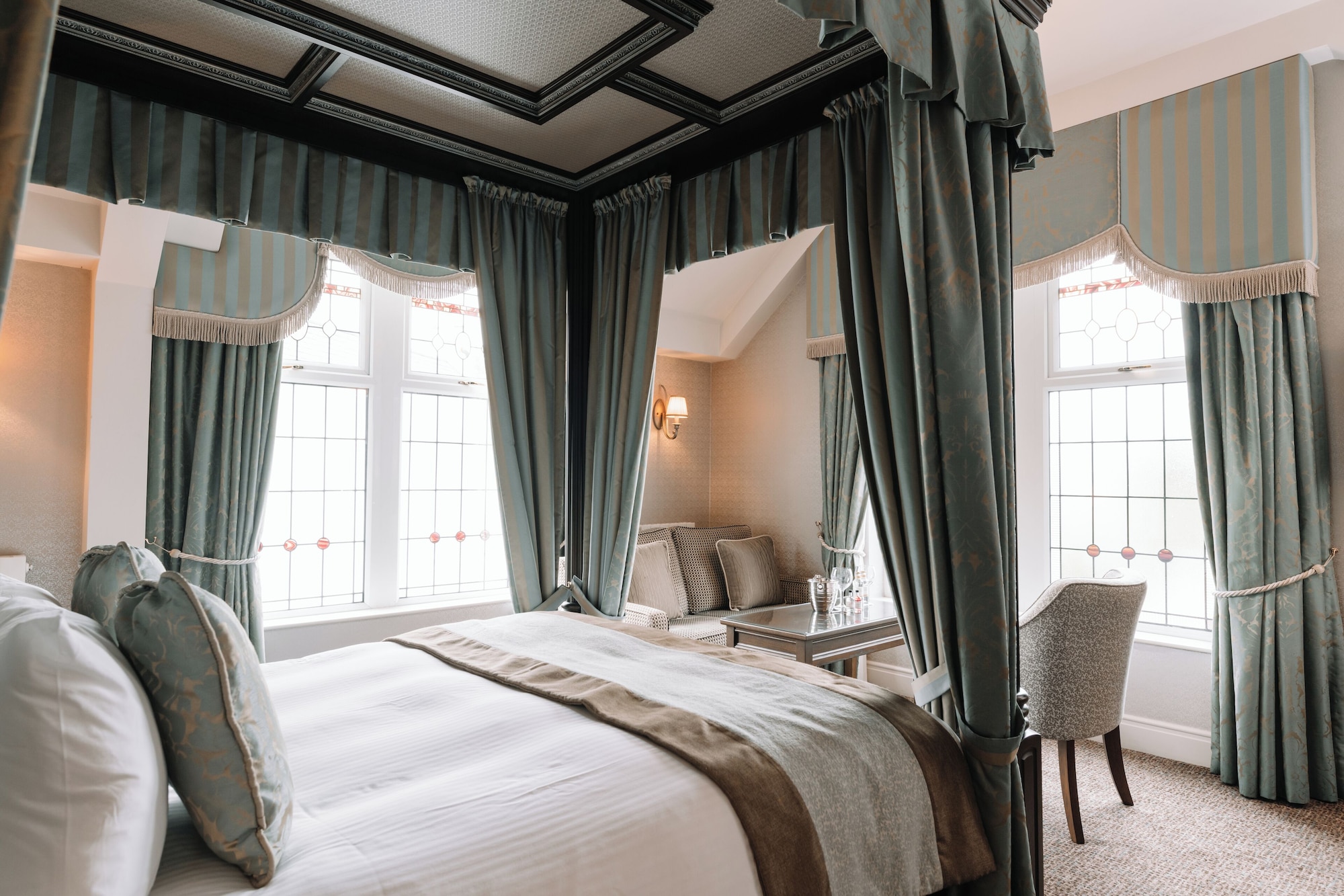 Deluxe, Double Bed