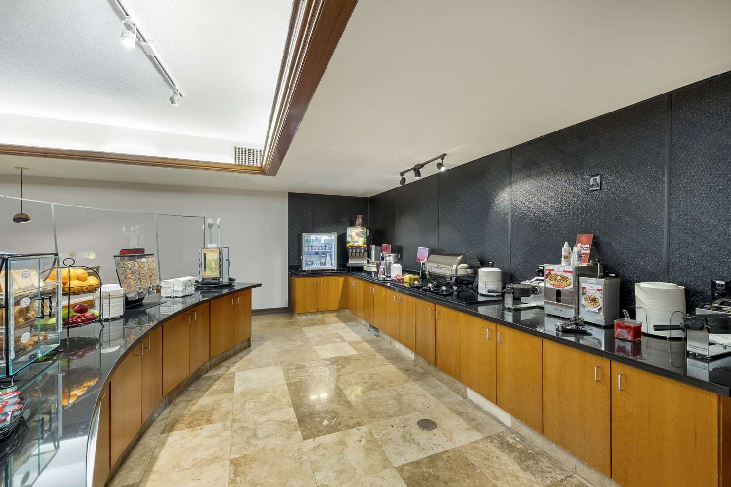 Best Western Plus Henderson Hotel 2/14