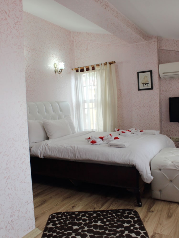 OTTOMAN ELEGANCE HOTEL 11/42