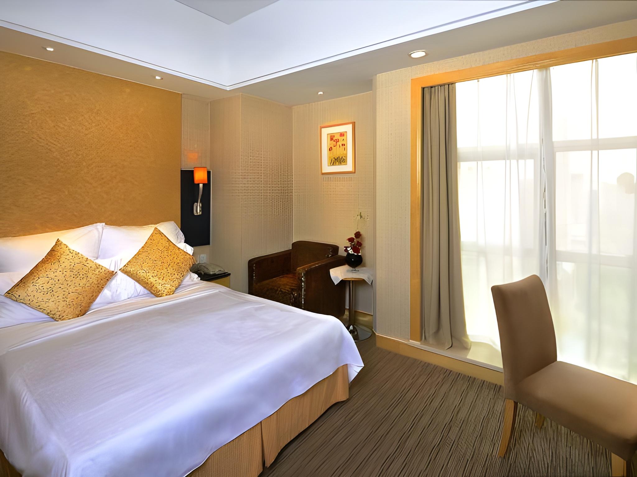 Boutique, Queen Bed