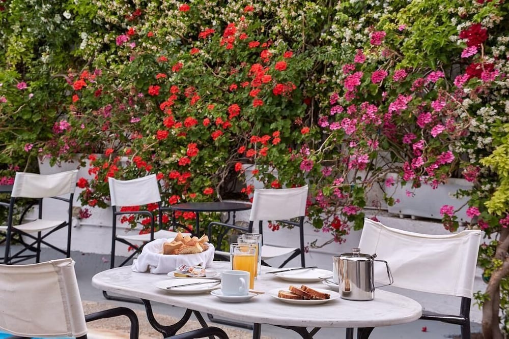 SPETSES RETREAT 13/22
