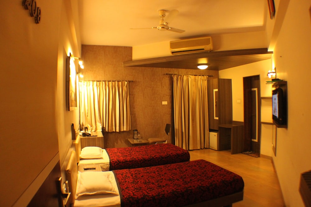 Hotel Panchavati Elite Inn 9/18