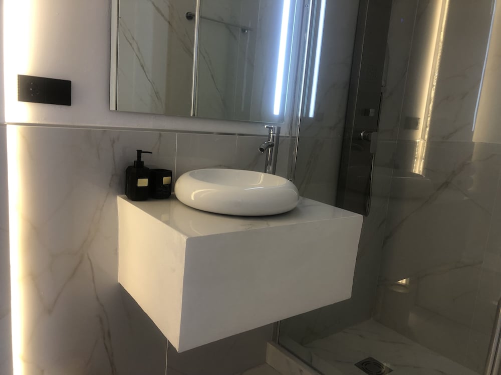 PAIISE Hotels 54/58
