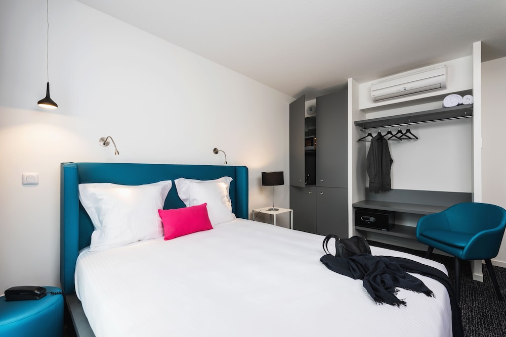 BUSINESS, SUITE, DOUBLE BED
