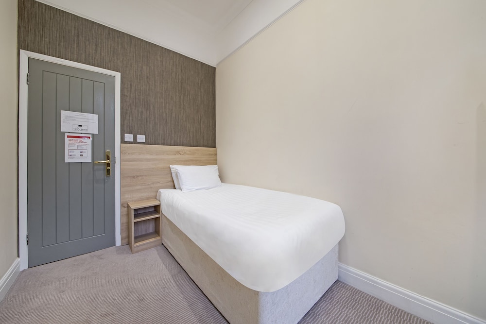 OYO 24 Sussex London Paddington 51/65
