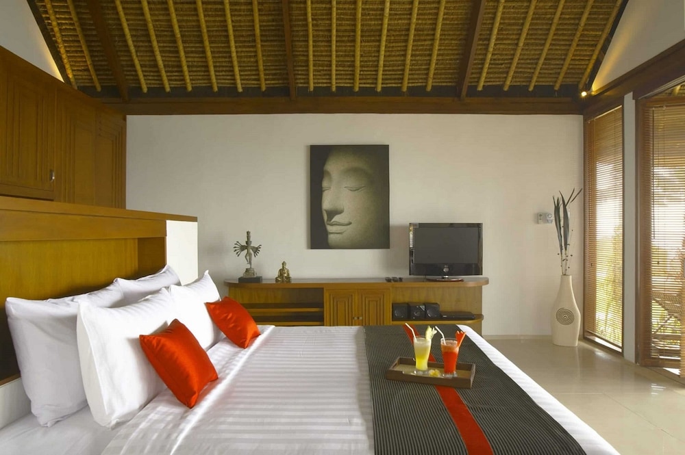 Siddhartha Ocean Front Resort Spa 8/50