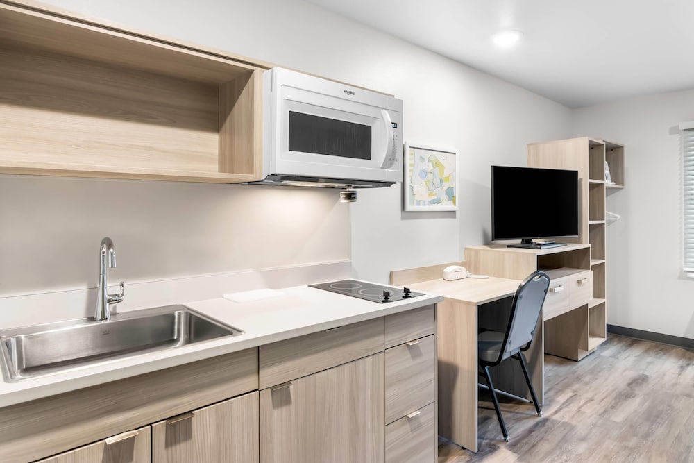 WoodSpring Suites Elkhart 47/60