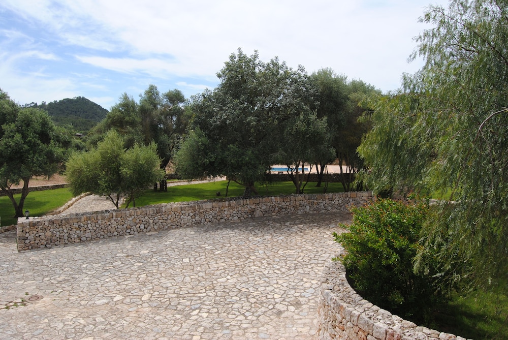 Hotel Rural Es Riquers 3/69