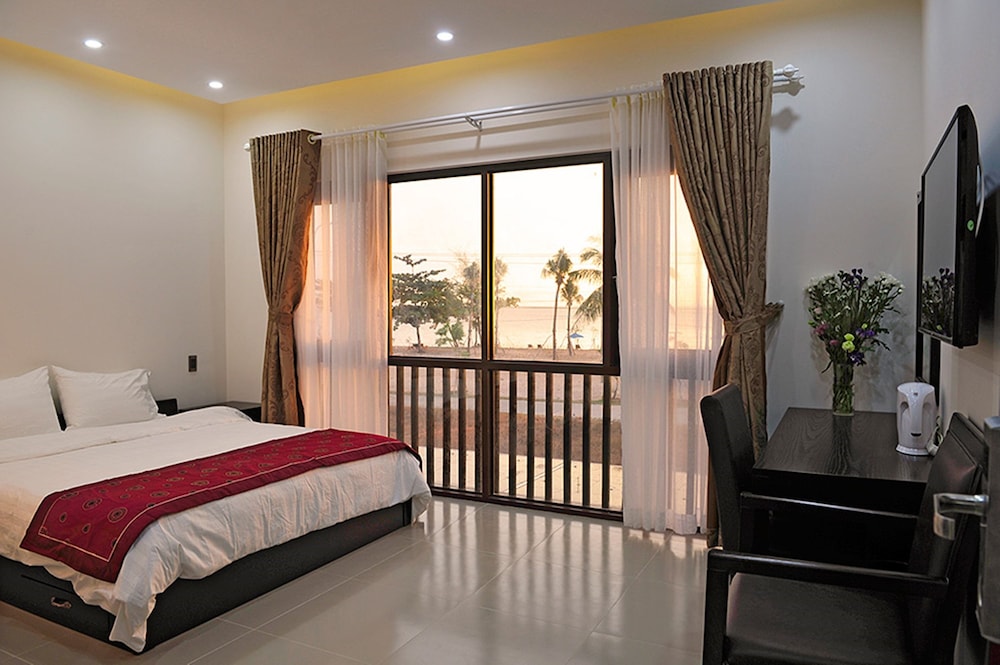 Kosmos Phu Quoc Villa 6/26
