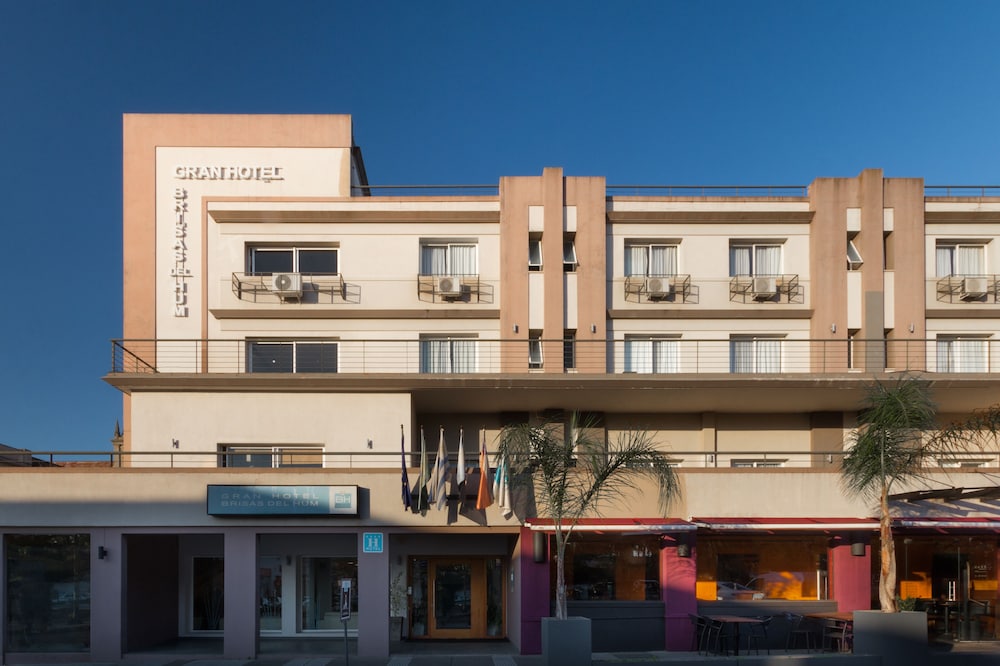 Gran Hotel Brisas del Hum 2/54