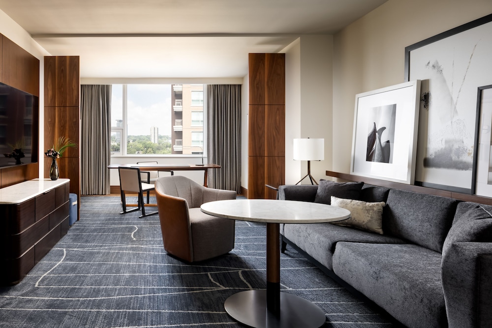 Park Hyatt Toronto 44/72