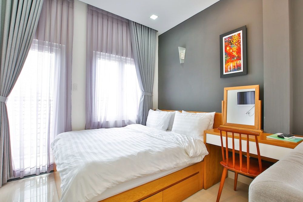 Sunflower Boutique Studio Apartment 11/44