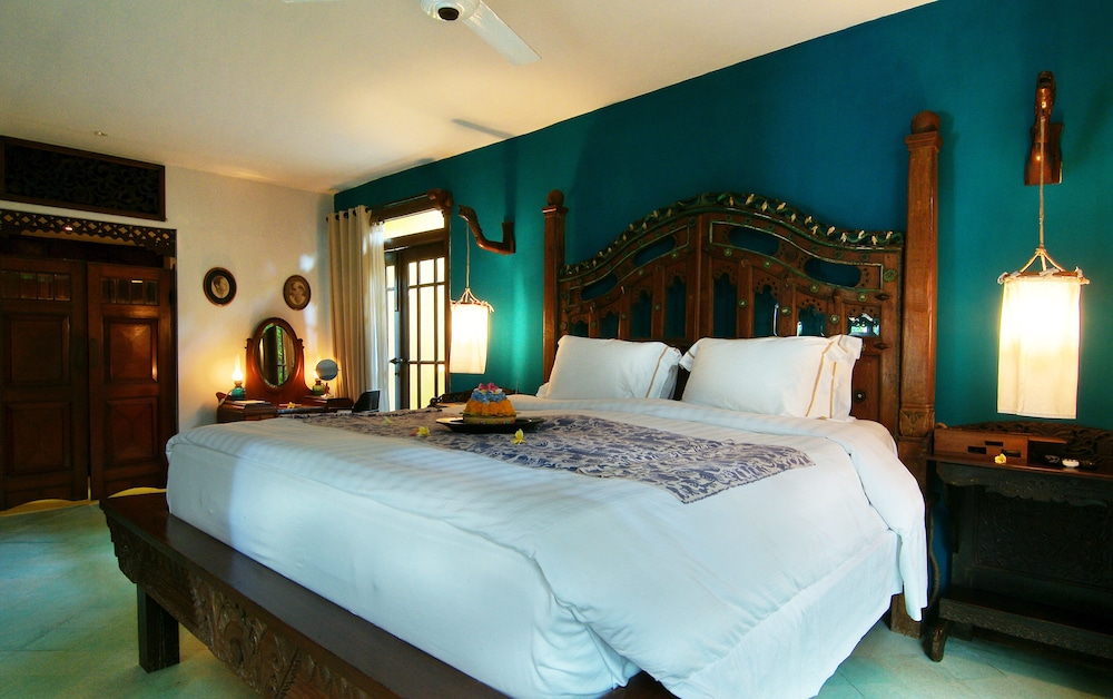 Pavilion, King Bed, Private Pool